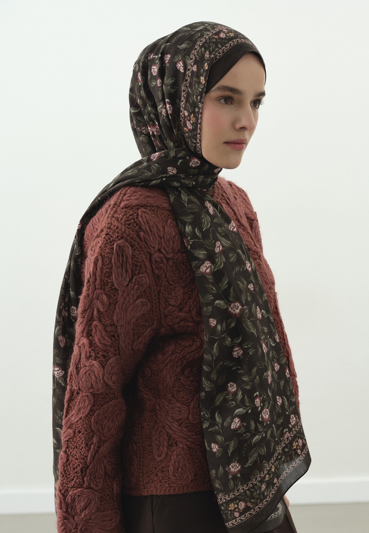 Leana Desin Cotton Hijab CHOCO - Fresh Scarfs