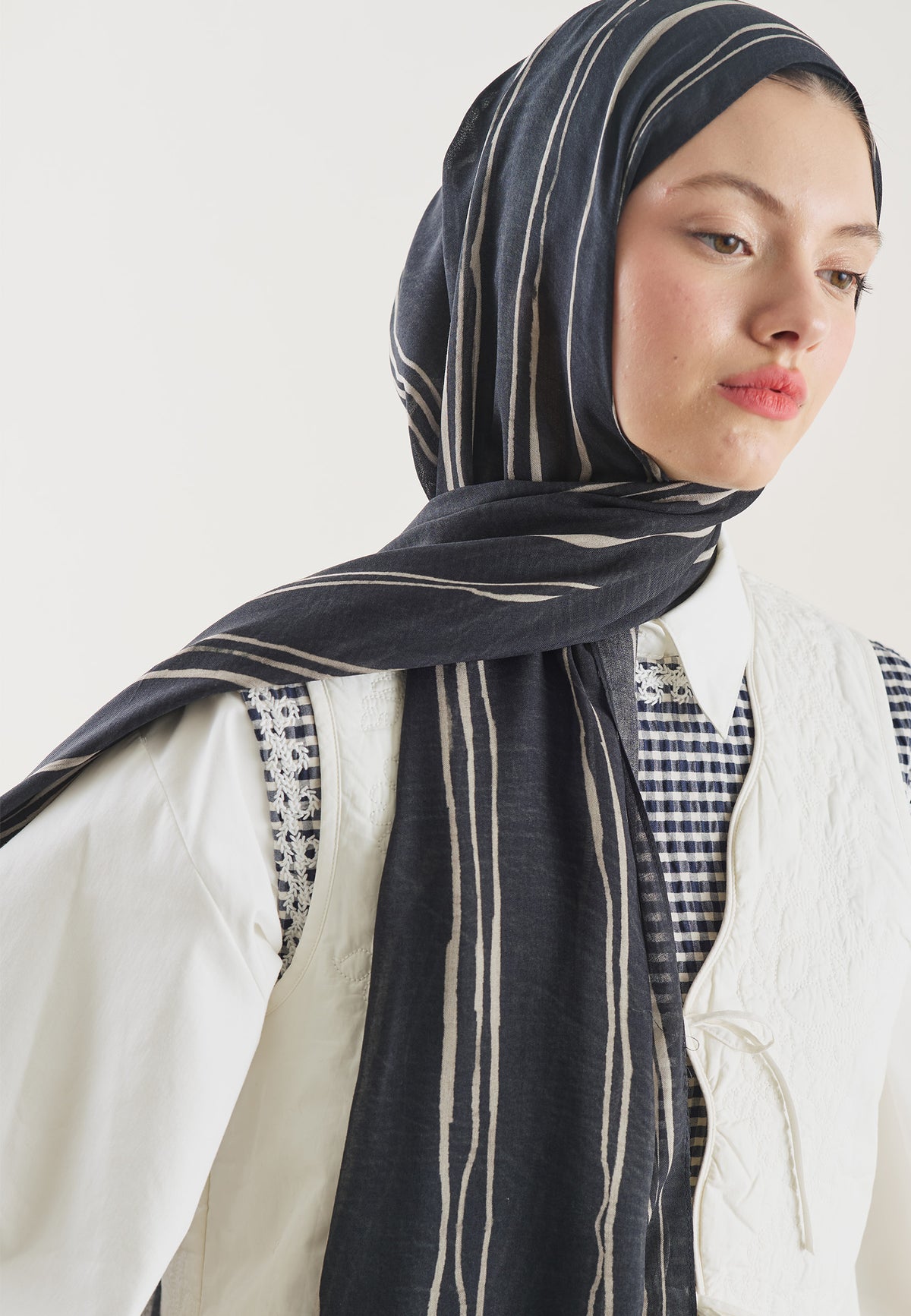 Striped Desin Hijab Black - Fresh Scarfs