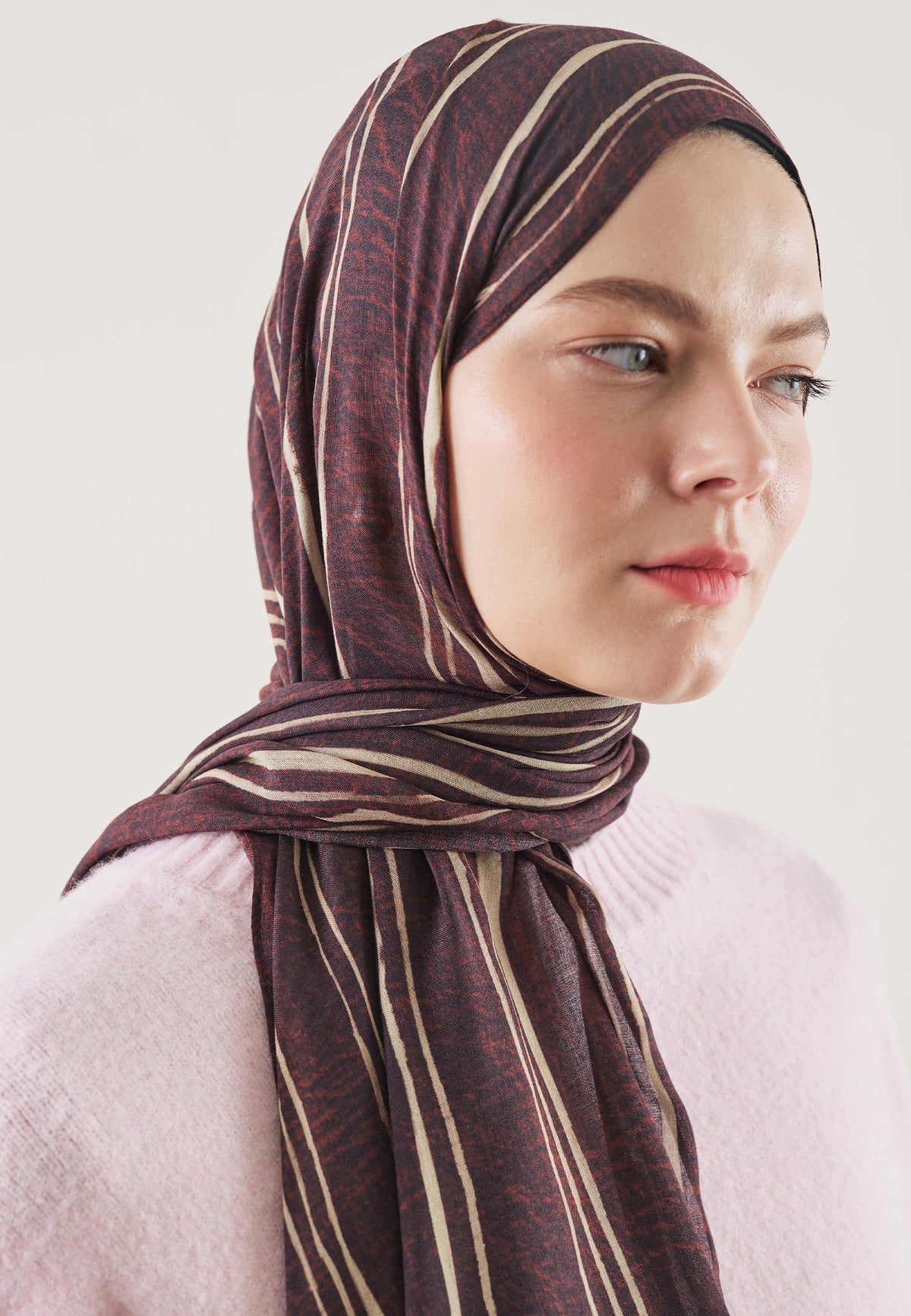Striped Desin Hijab Bordeaux  - Fresh Scarfs