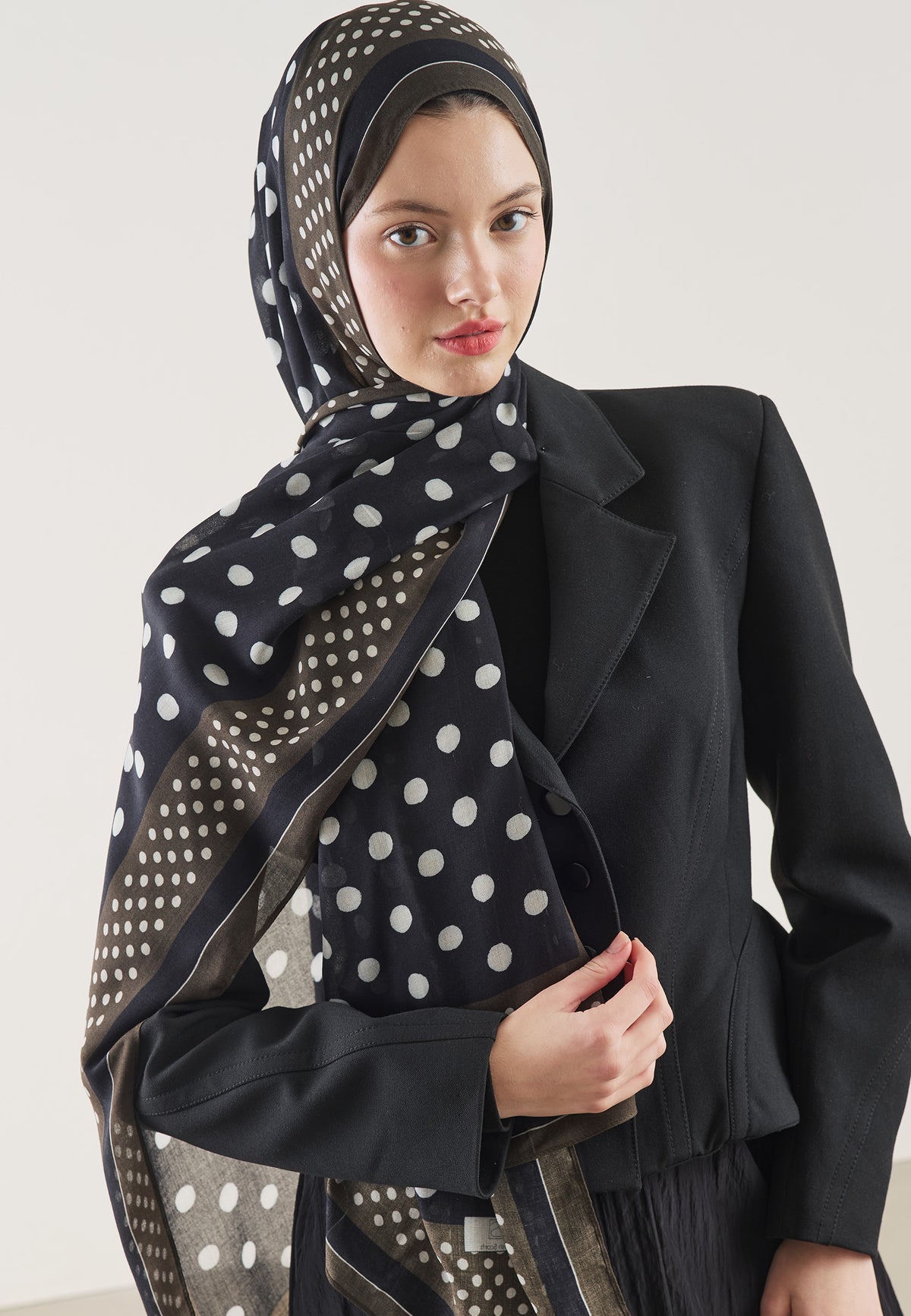 Small Polka Dots Desin Hijab Black - Fresh Scarfs