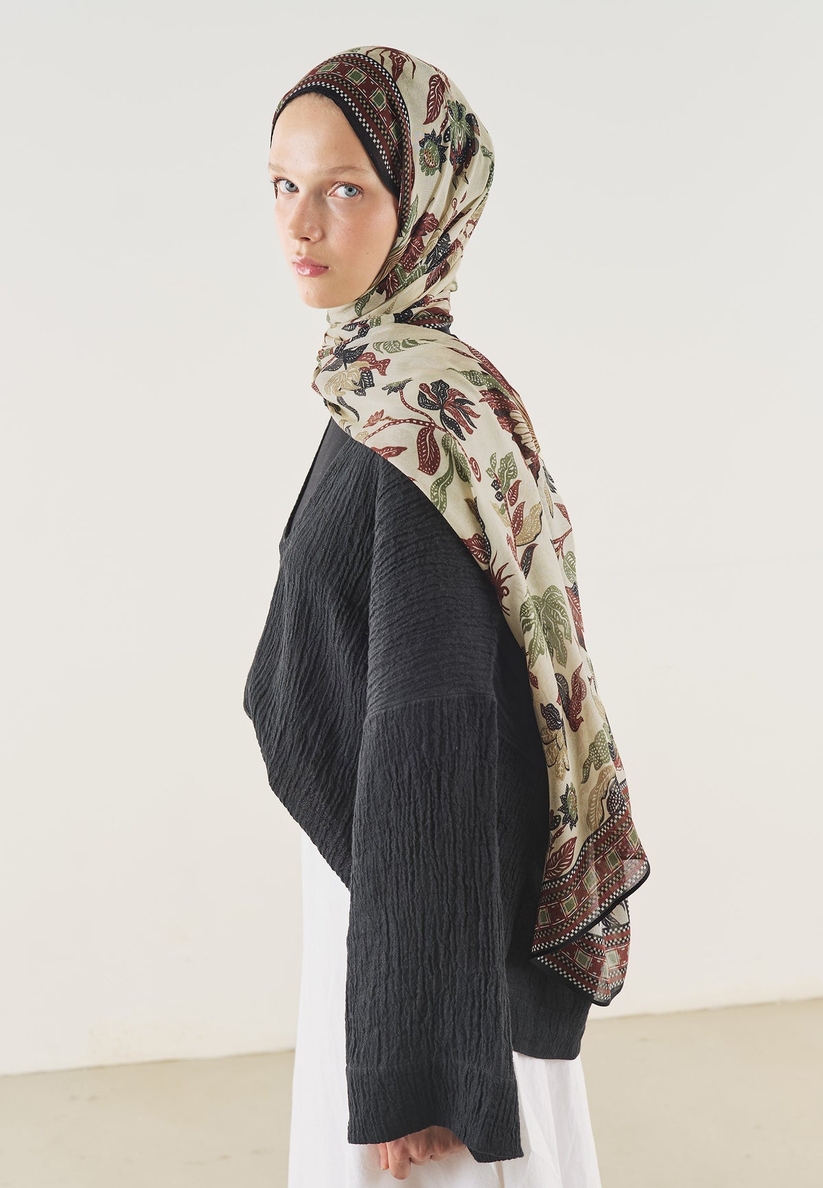Mystic Bloom Desin Soft Hijab Terracota beige - Fresh Scarf