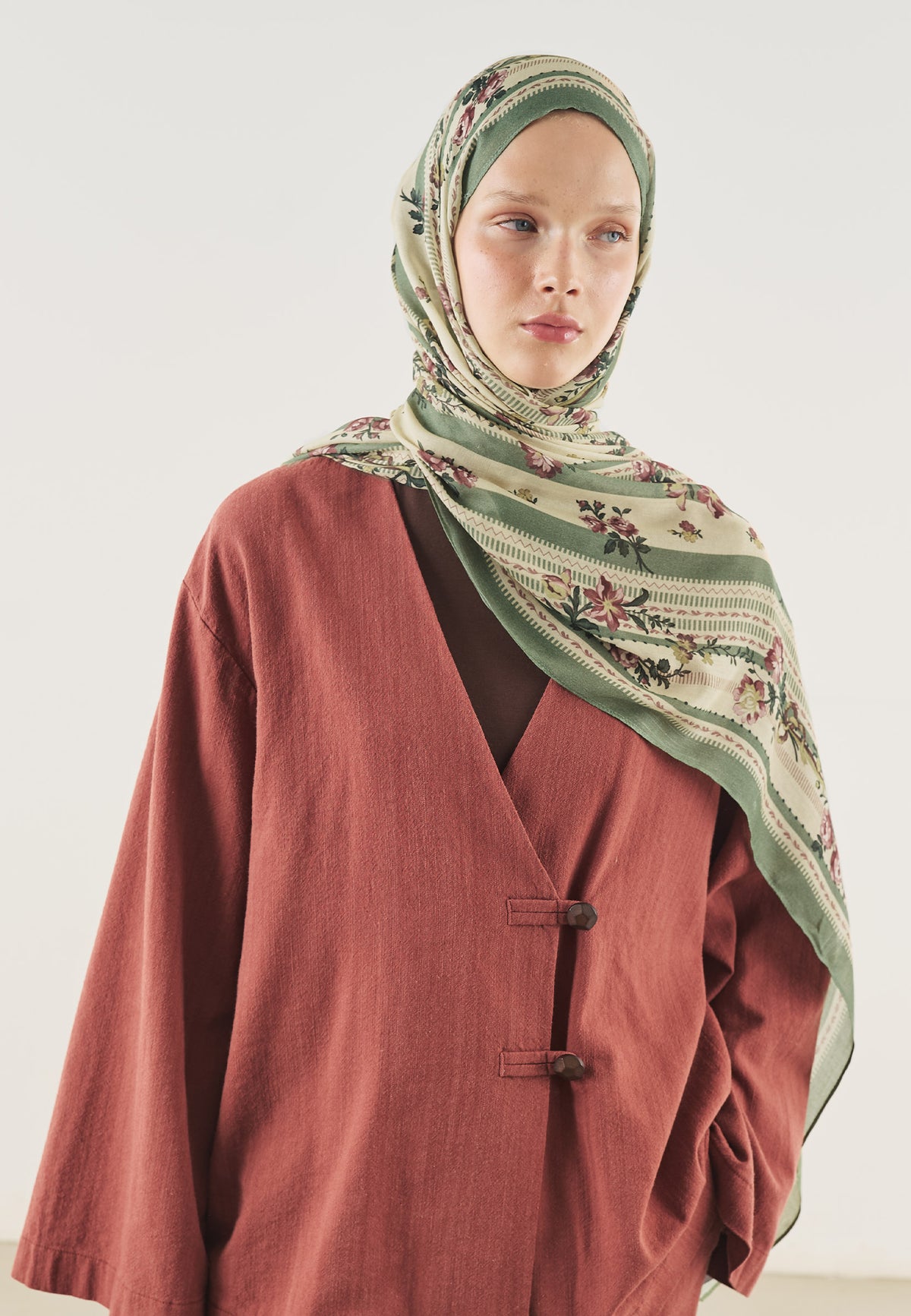 Floral Touch Patterned Soft Viscose Pine Green - Fresh Scarf