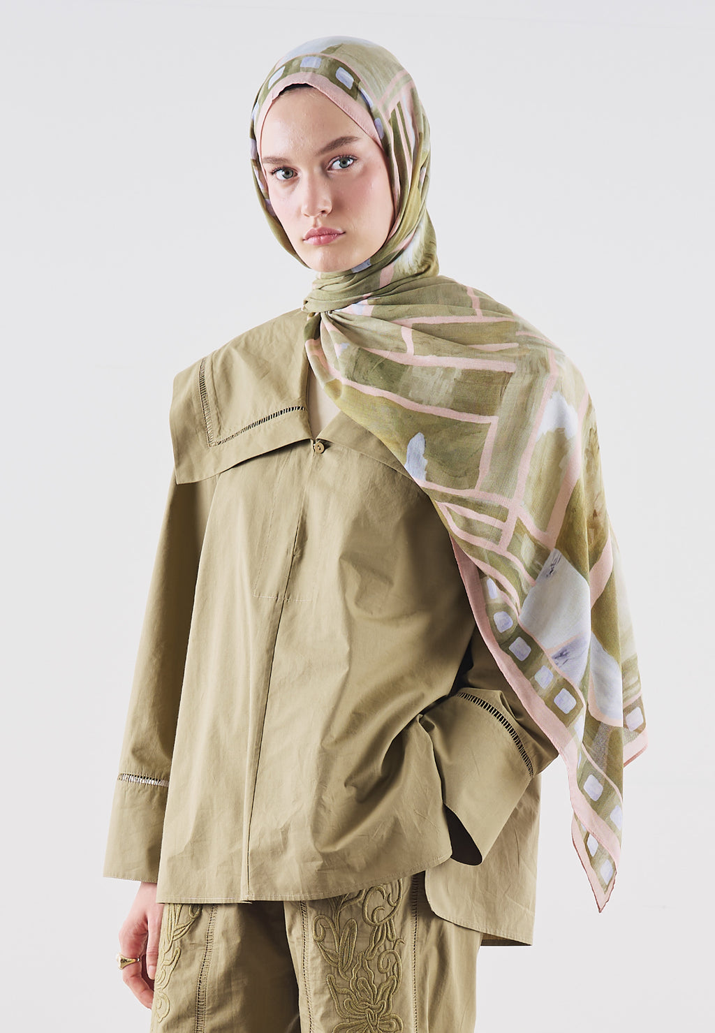 Abstract Blocks Desin Rami Cotton Khaki - Fresh Scarf