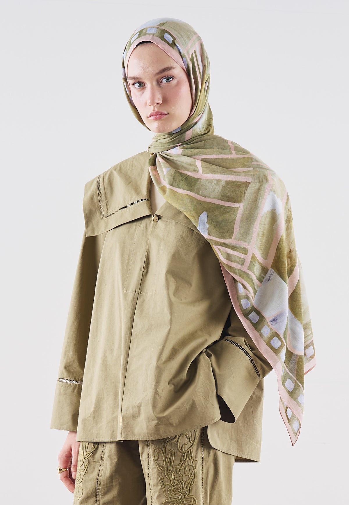 Abstract Blocks Desin Rami Cotton Khaki - Fresh Scarf