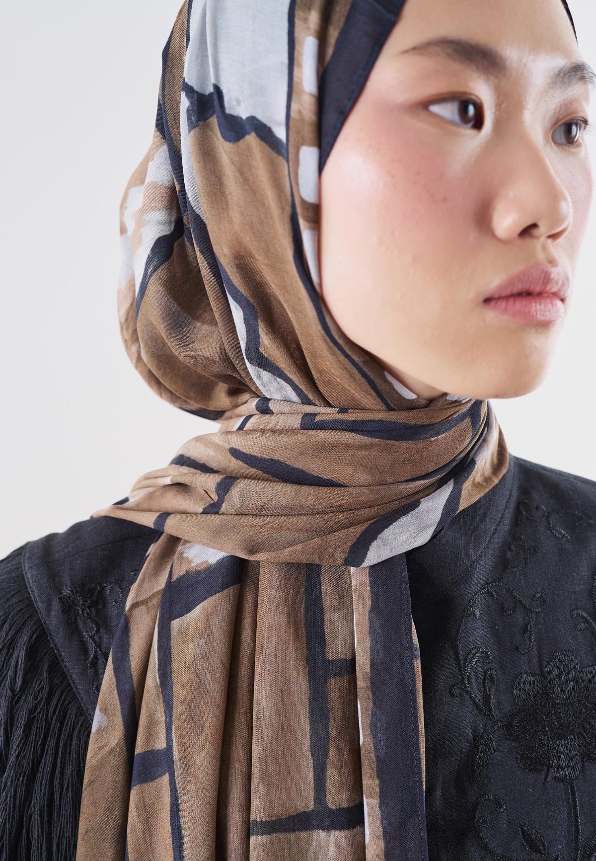 Abstract Blocks Desin Rami Cotton Dark Choco - Fresh Scarf