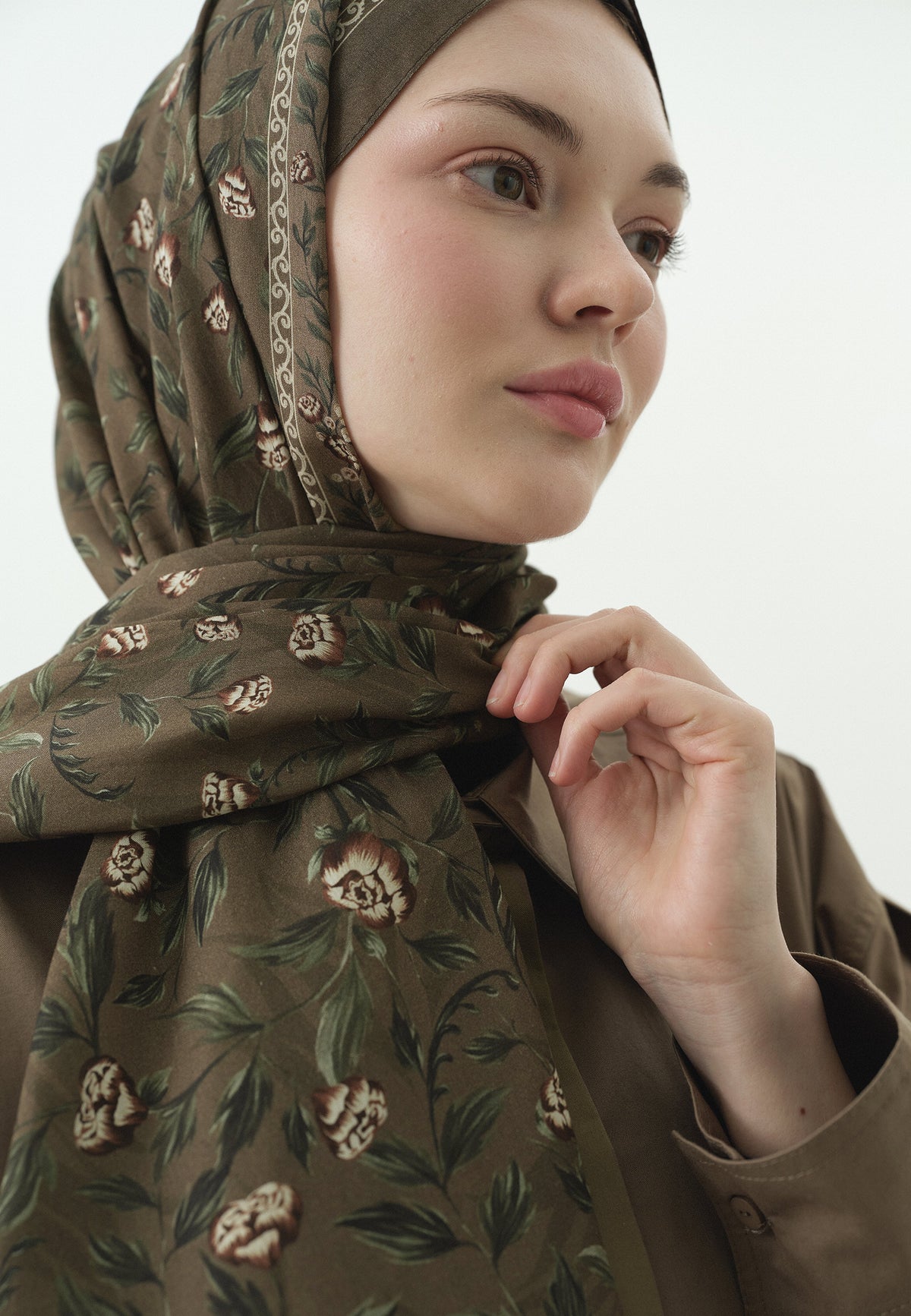 Leana Desin Cotton Hijab Taupe - Fresh Scarfs